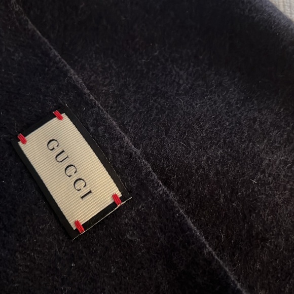 GUCCI NWT Navy LOVED SCARF Cashmere 72”x9.5” - Picture 6 of 9